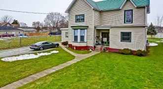 House in 65 Lorne Avenue, Canada, ZIPCODE/POSTAL CODE: N7M 1R8, City/State: CHATHAM